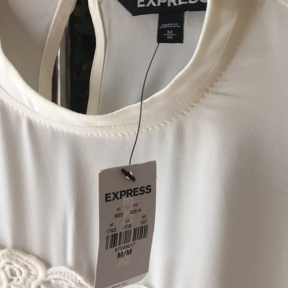 Express Top/blouse - Picture 5 of 5